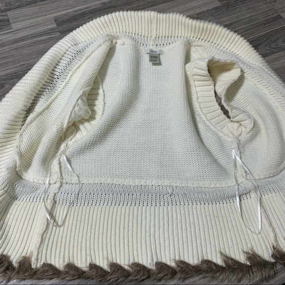 Caché Cream Brown Fur trim Vest; Small - Picture 7 of 7